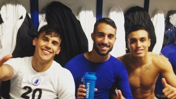 Varela con Crescenzi e Peralta dopo la vittoria con la Lucchese (twitter)