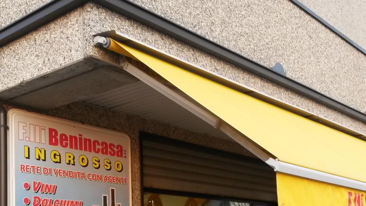 A Maranello fanno spaccata: razzia di prodotti e champagne all’ingrosso Benincasa