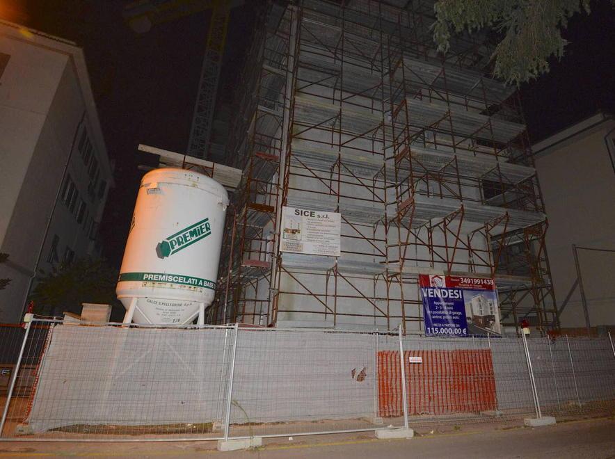 Sorpreso a rubare tubi in rame nel cantiere 