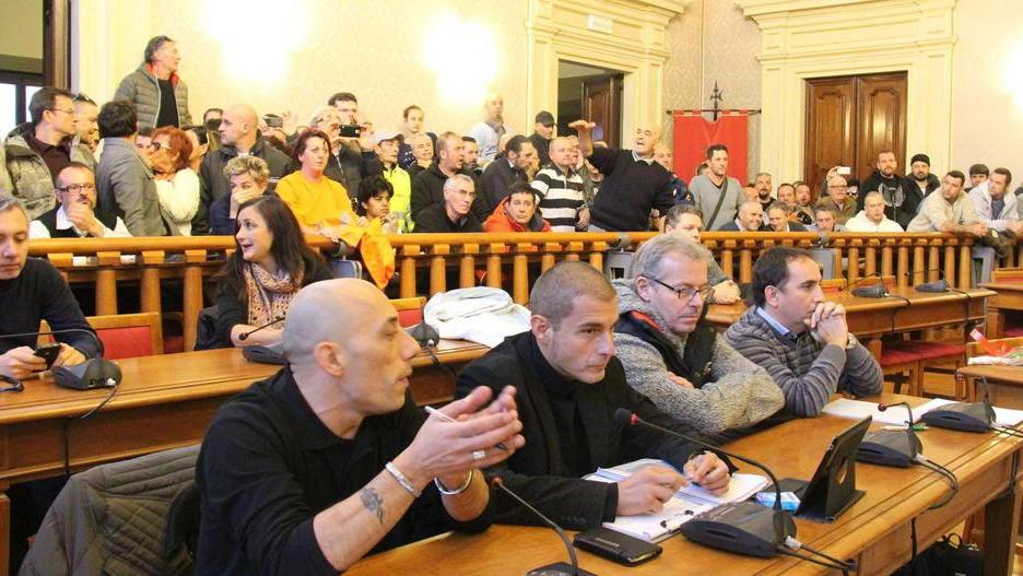 Due consiglieri del M5S più vicini all’opposizione