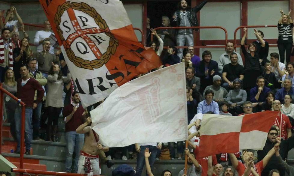 Cento reggiani al pala Carrara