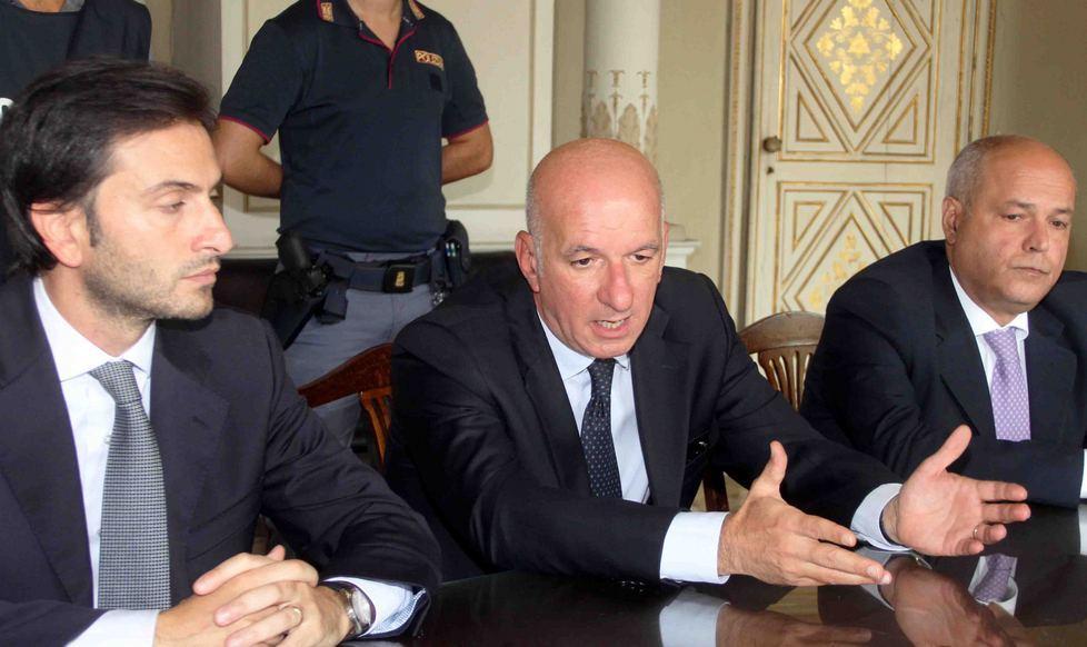 Abbandonato nell'edificio diroccato: «Non volevamo desse l’allarme» 