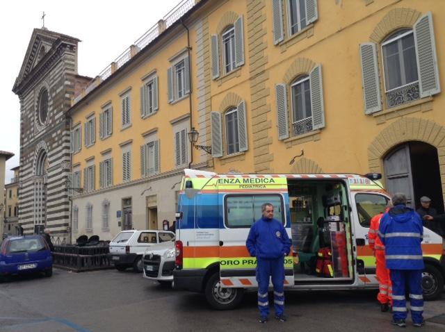 Si toglie la vita nel chiostro di San Francesco 
