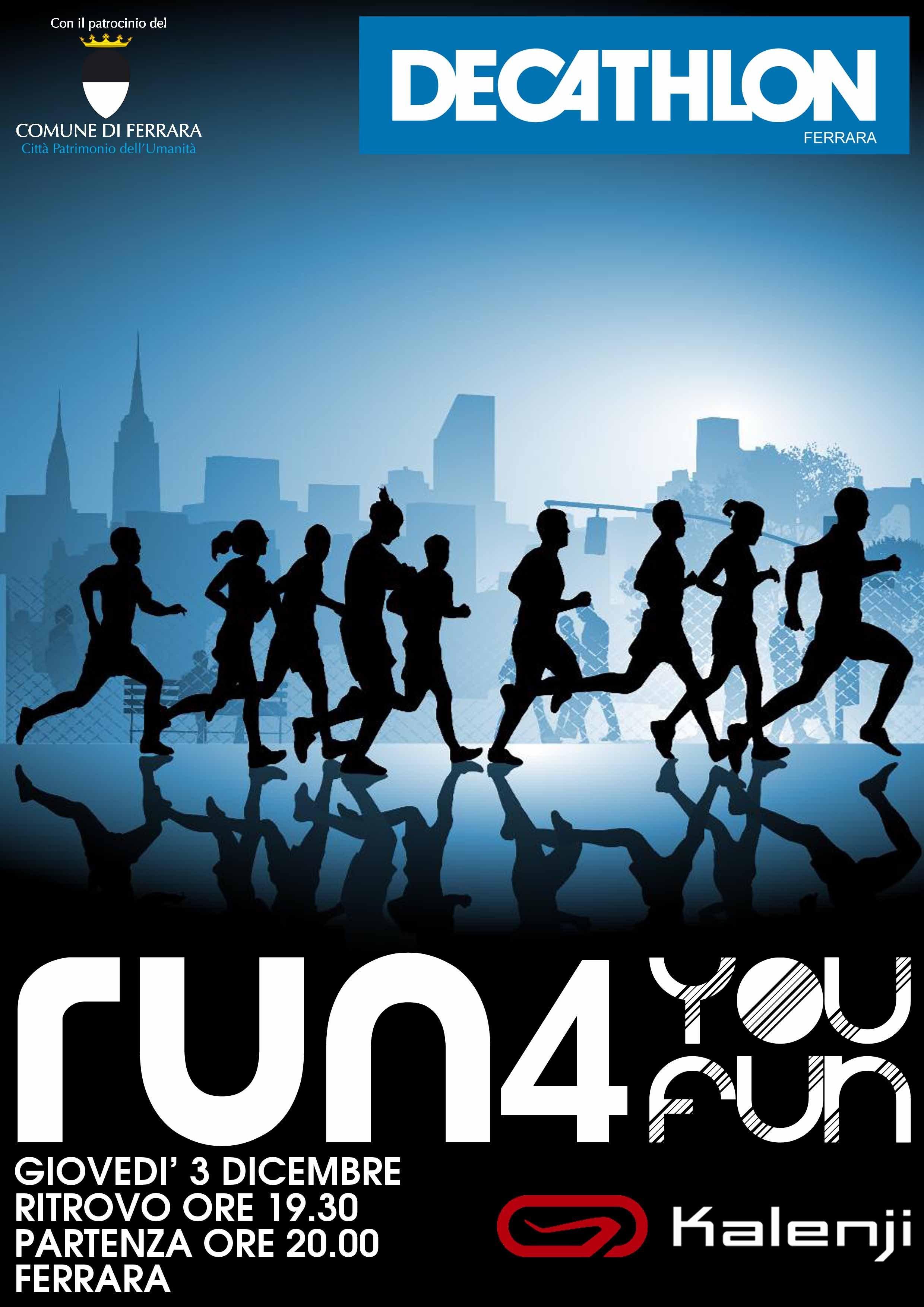 Ferrara: Run4youfun anima piazza Castello