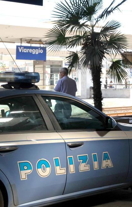 Sorpreso in treno con gli attrezzi da scasso 
