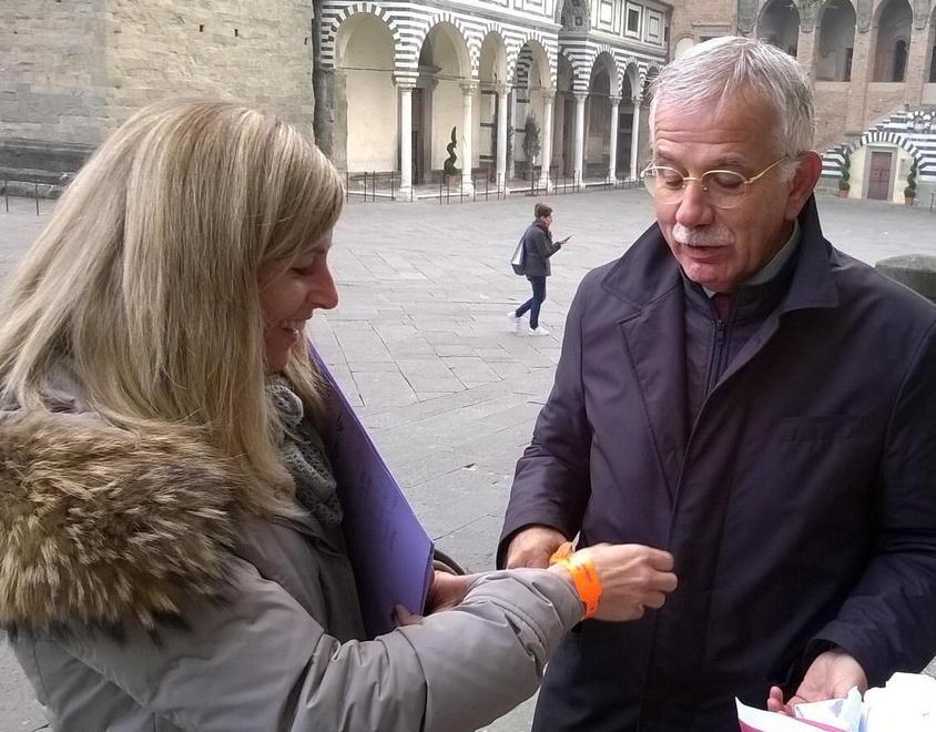 Gli avvocati in piazza: più braccialetti elettronici