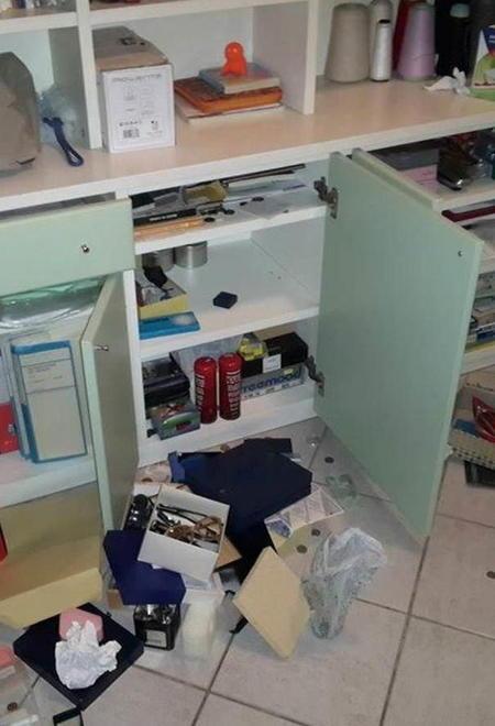 Gli svaligiano la casa e rubano la Mercedes