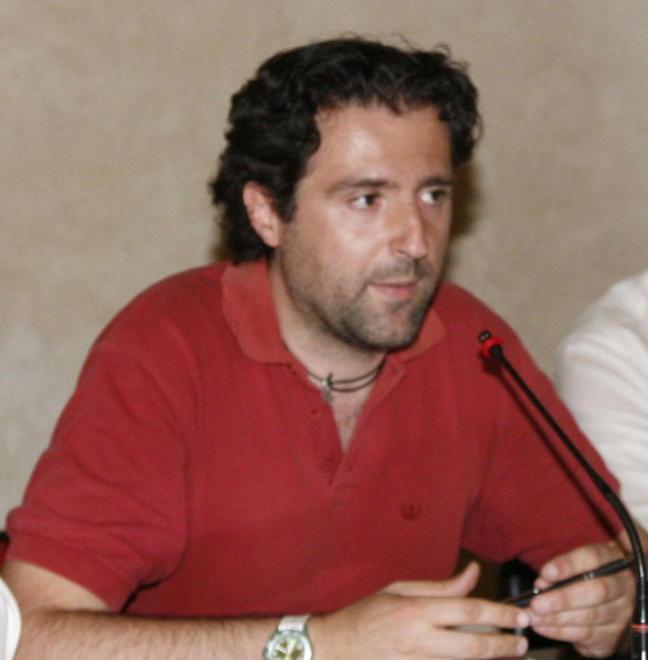 Pd: simbolo che non può essere oggetto di scontro politico