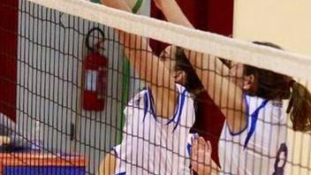 Volley Piombino si aggiudica derby e primo posto