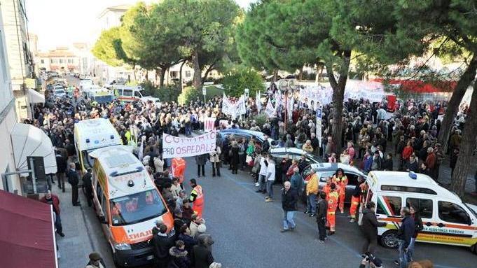Ospedale, tensione comitato-referendari