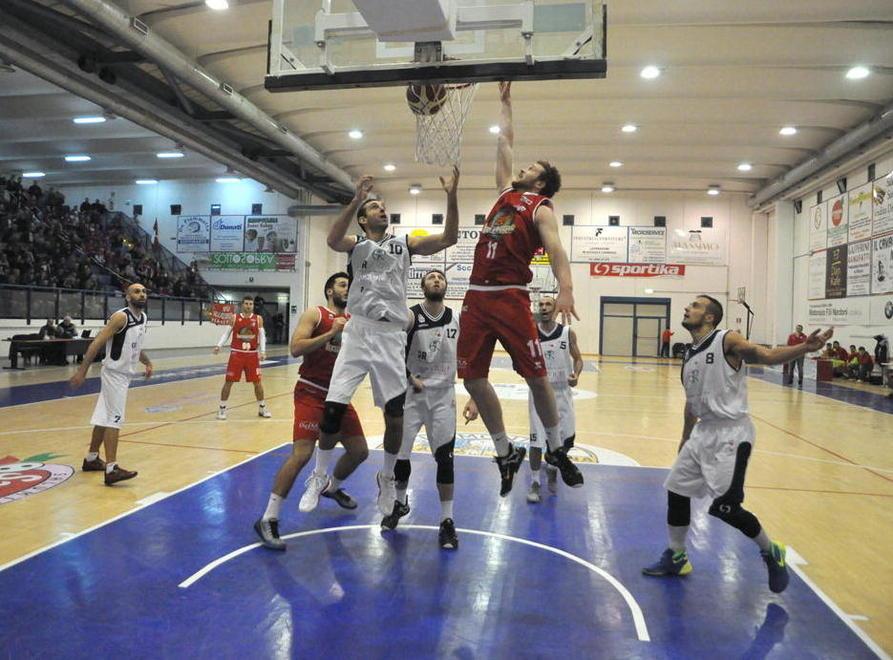 Miracolo rossoblù «Sogno un team tutto di cecinesi» 