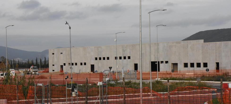 Il teatro non si fa più, al suo posto 3 milioni per le strade