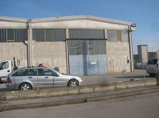 Rubano tutti gli attrezzi nel magazzino di una ditta 