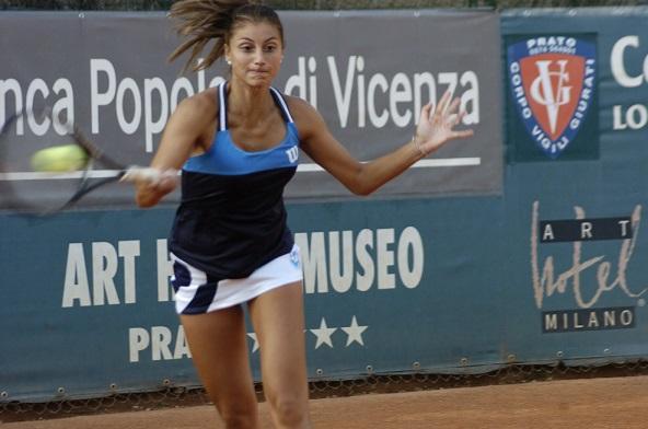 Corinna Dentoni durante un incontro
