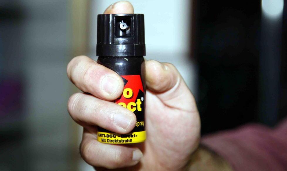 I rapinatori usano lo spray urticante
