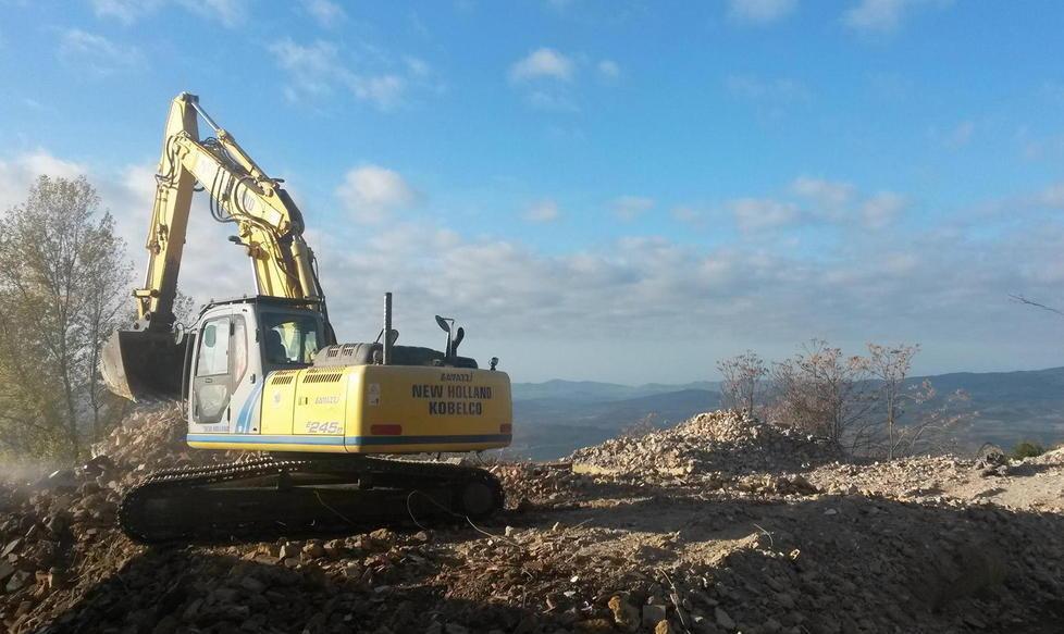 Fontanelle, abbattuti gli “ecomostri”