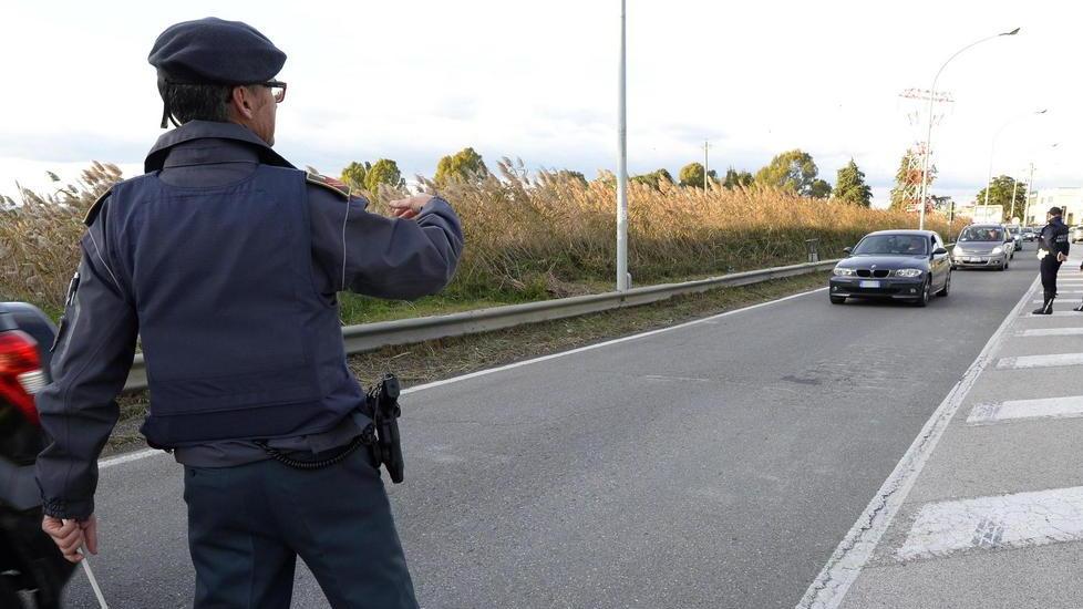 Droga: arrestato dipendente pubblico