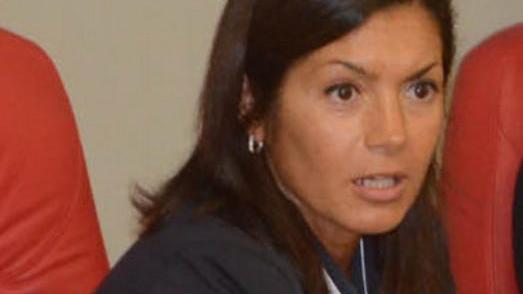 Minacce e botte al negoziante, 5 arresti