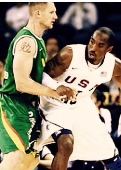 Anche Kaukenas rende omaggio a “Black Mamba”