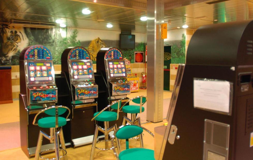 «Ho visto modenesi perdere 500mila euro» 