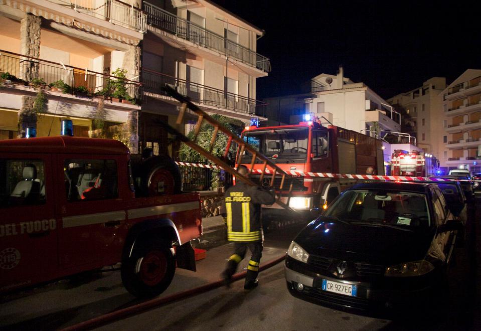 Alghero: il rogo doloso in via Paoli appiccato dalla padrona di casa 