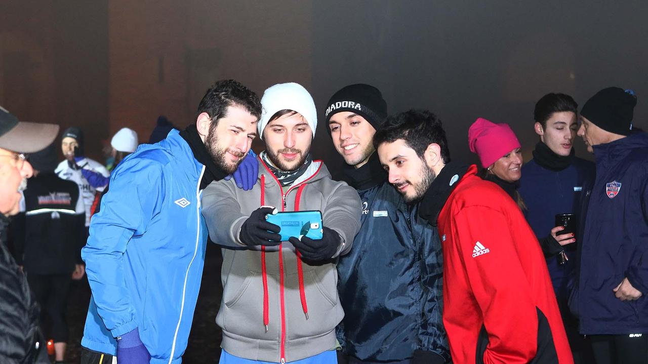 Mille podisti in piazza Castello per Run4youfun