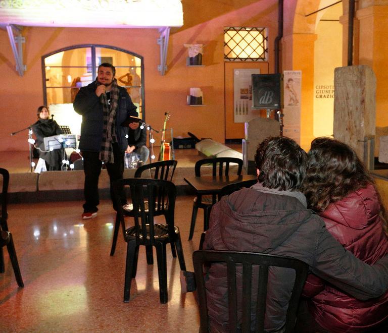 Notte a palazzo dei musei con proposta di nozze
