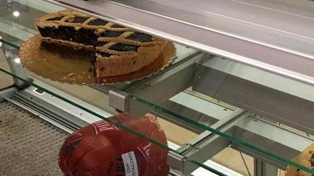 Ladri nel ristorante via tutti i prosciutti