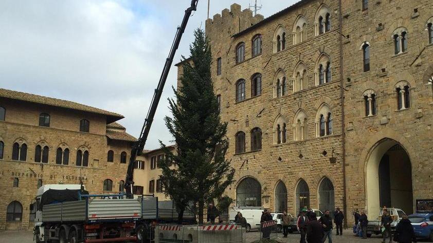 Frazioni generose nella raccolta fondi per la luminara