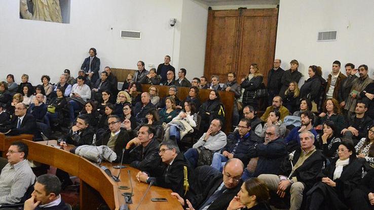 Manifestazione in piazza per salvare il tribunale