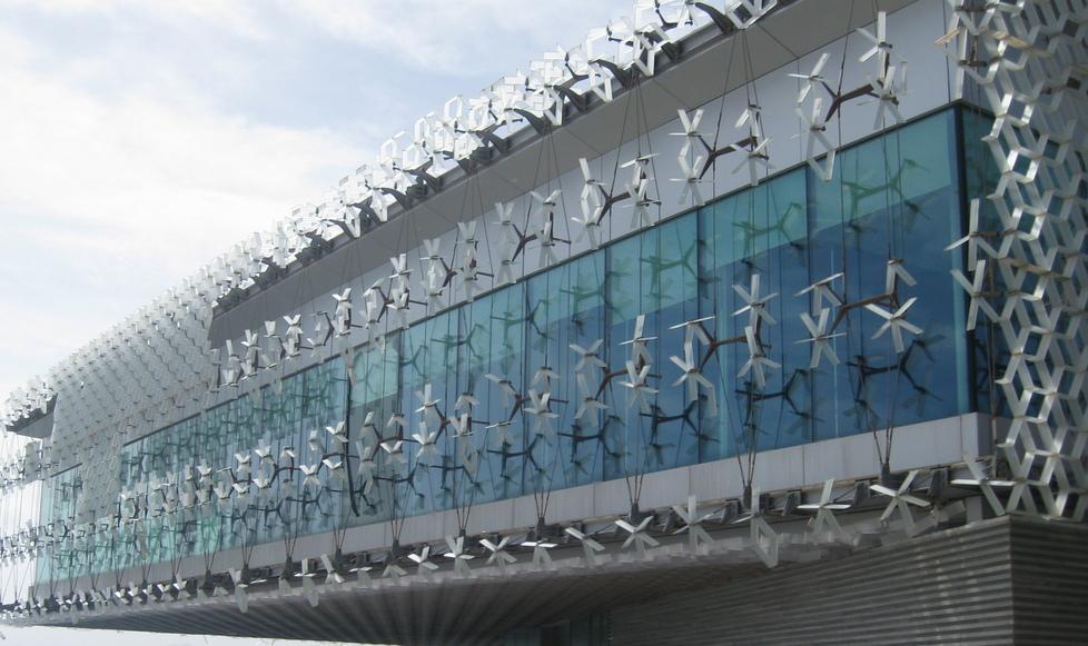 Vallascas, M5s: «Sulle strutture del G8 lo Stato in stallo»