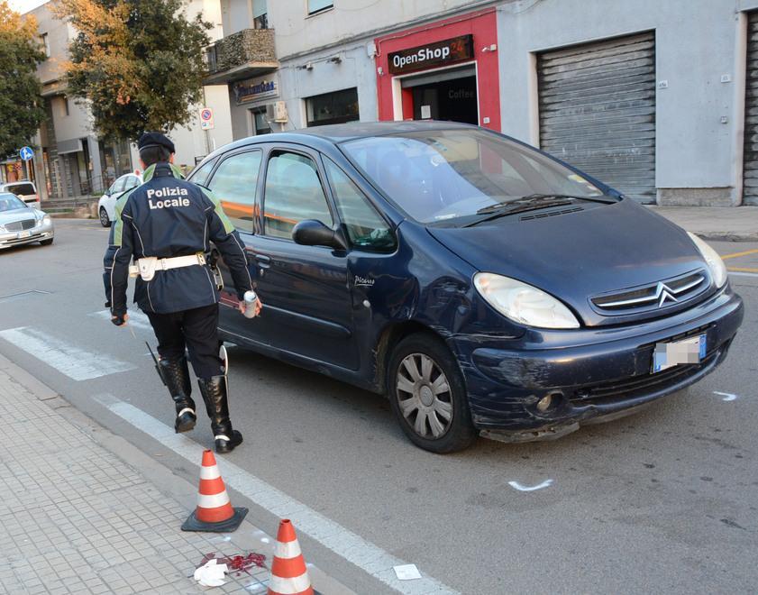 Investimento in via Roma: 74enne finisce in ospedale 