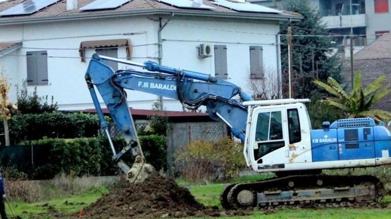 Distributore gas, scoppia la guerra