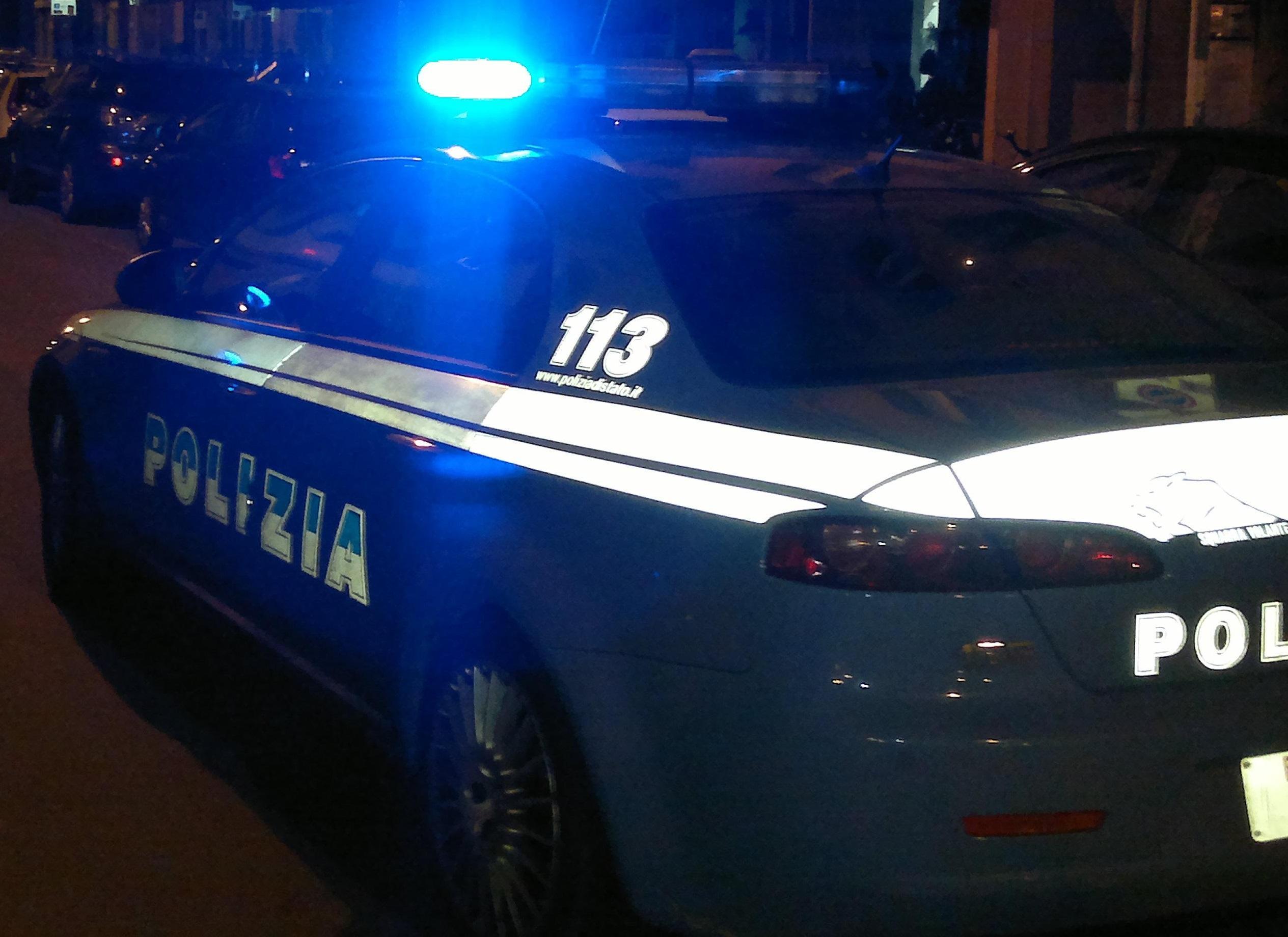 Una volante della polizia (foto d'archivio)