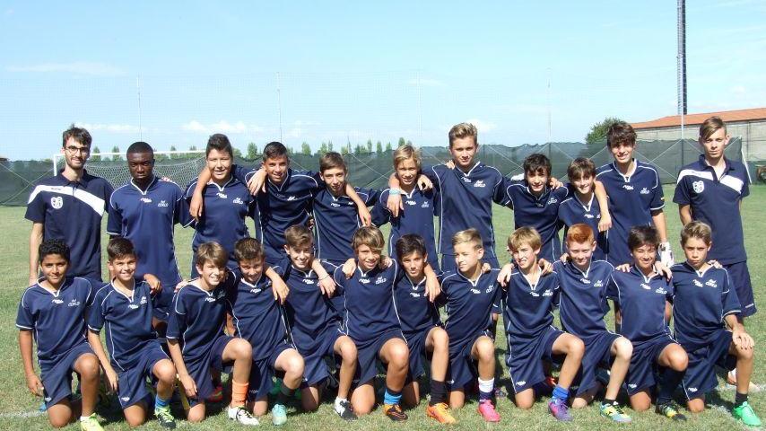 La squadra Giovanissimi del 2002 del Corlo
