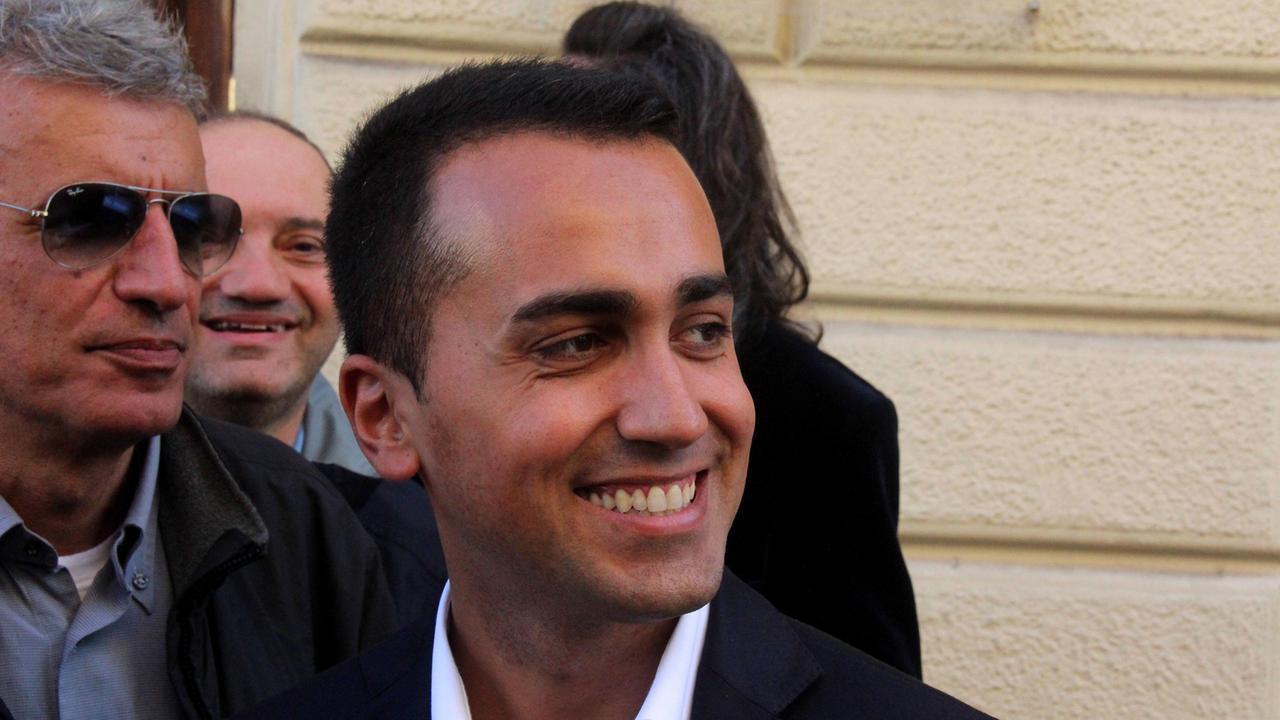 Luigi Di Maio durante una visita a Livorno (M5S)