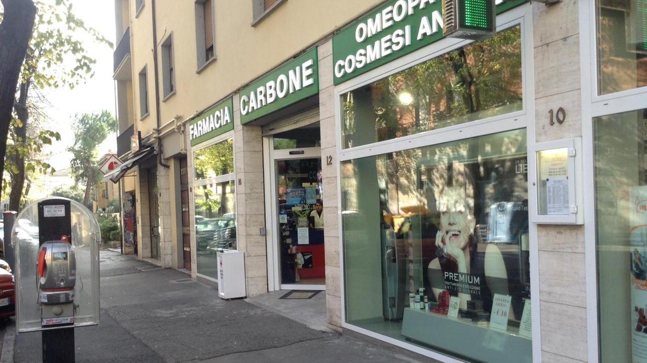 La farmacia Carbone di viale Montegrappa