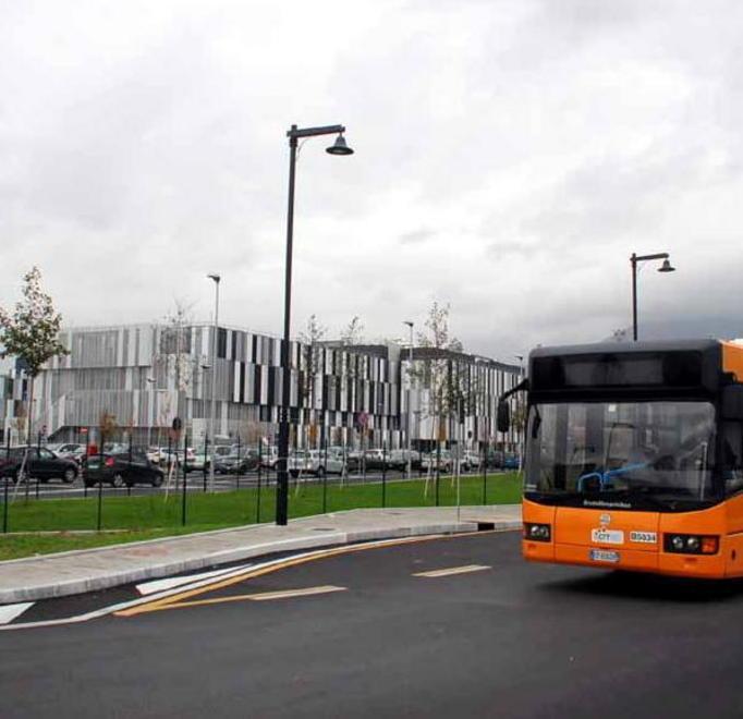 Fermata del bus Ora ci sono anche le due pensiline