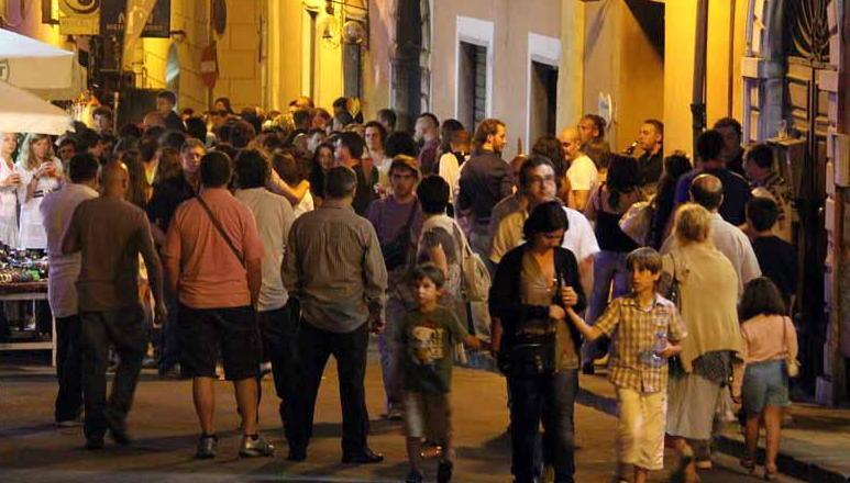 Vino, cibo e Babbo Natale a Marina arriva Marvino 