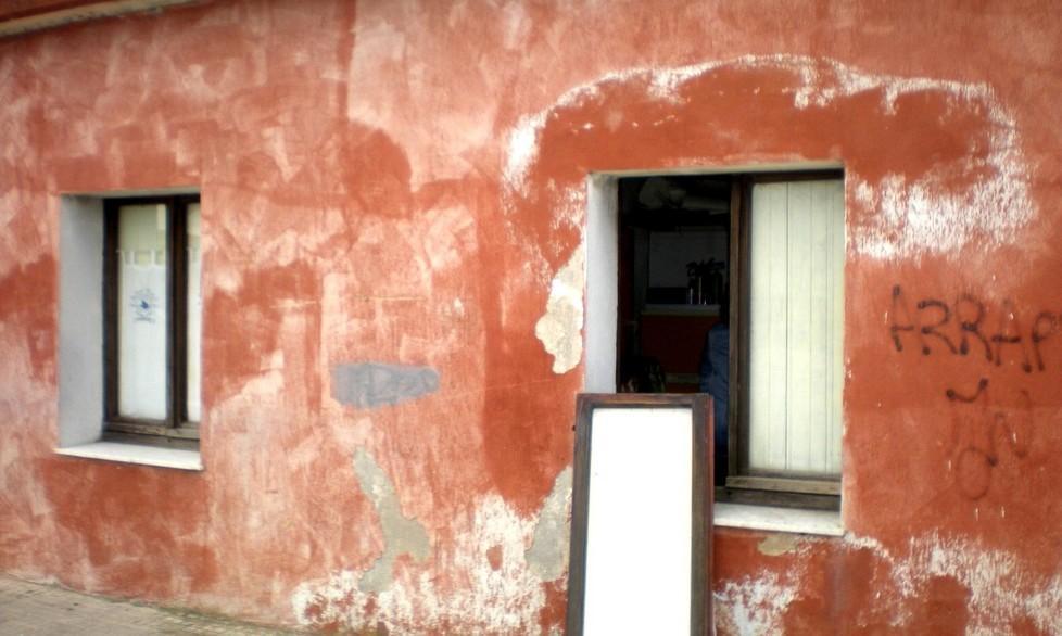 I vandali nella sede di Assovela
