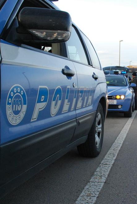 Abusivismo, la polizia stradale sanziona due ambulanti