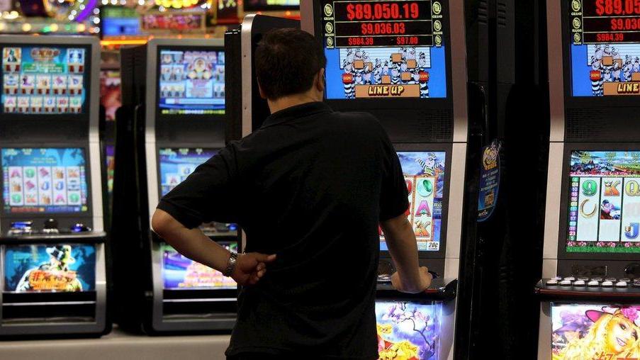 Gioco d’azzardo, è allarme nelle scuole