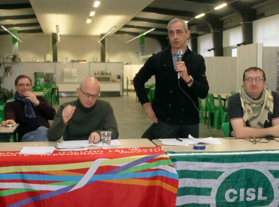 «Non vendete Versalis» La chimica in sciopero 