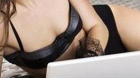 Massa, nudo davanti alla cam: ricattato