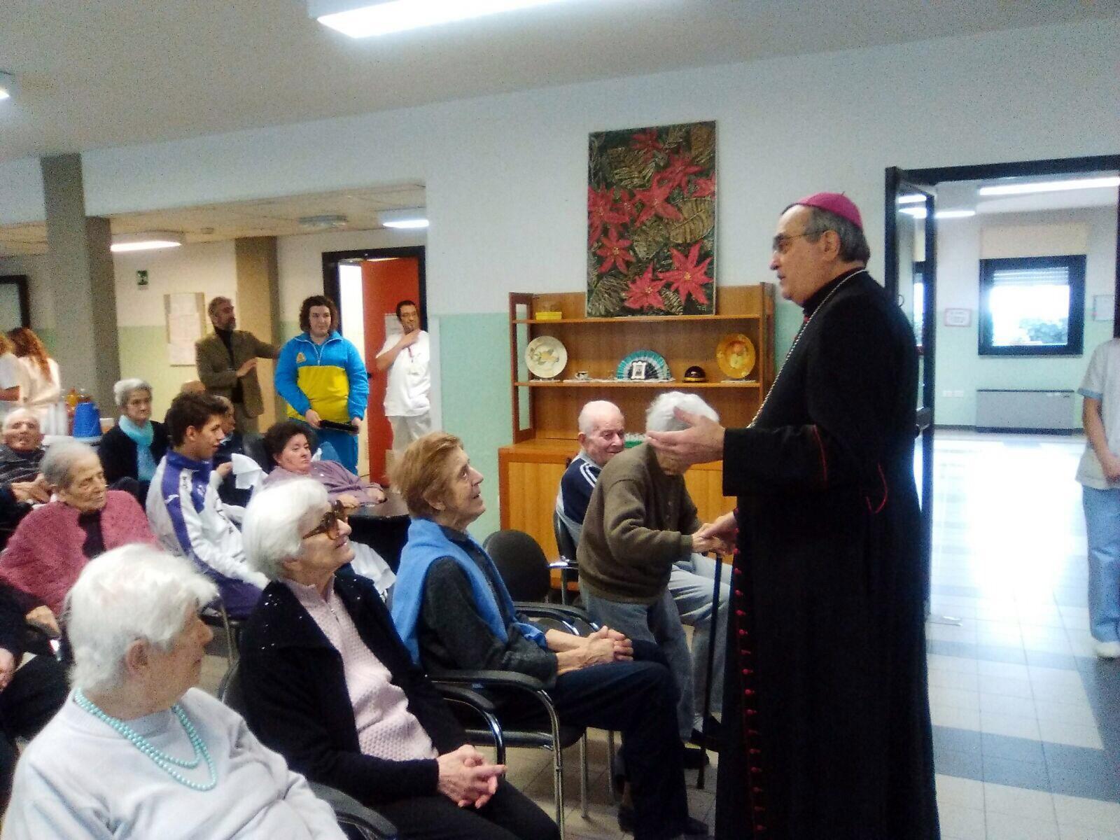 Il vescovo in visita alla Residenza sociale assistita di Narnali