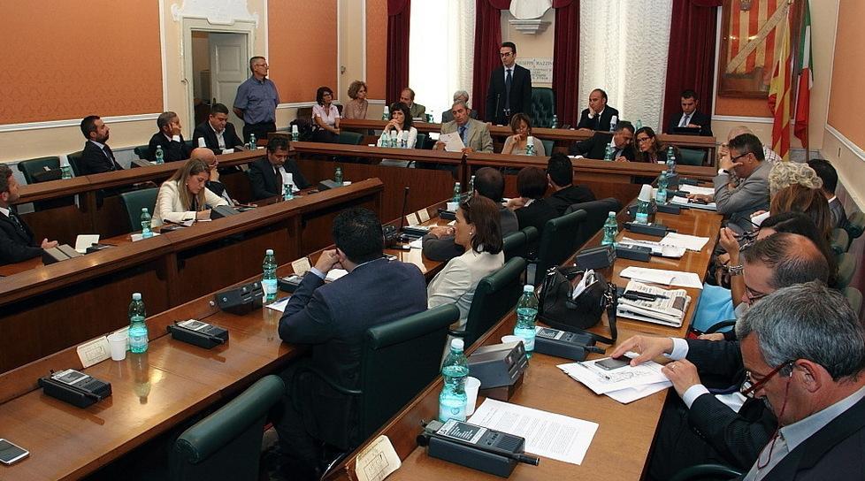 Grazie al M5S il consiglio si esprime all’unanimità