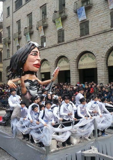 Avviata una scuola per cartapestai del «Carrasciali» 