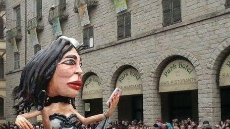 Avviata una scuola per cartapestai del «Carrasciali»