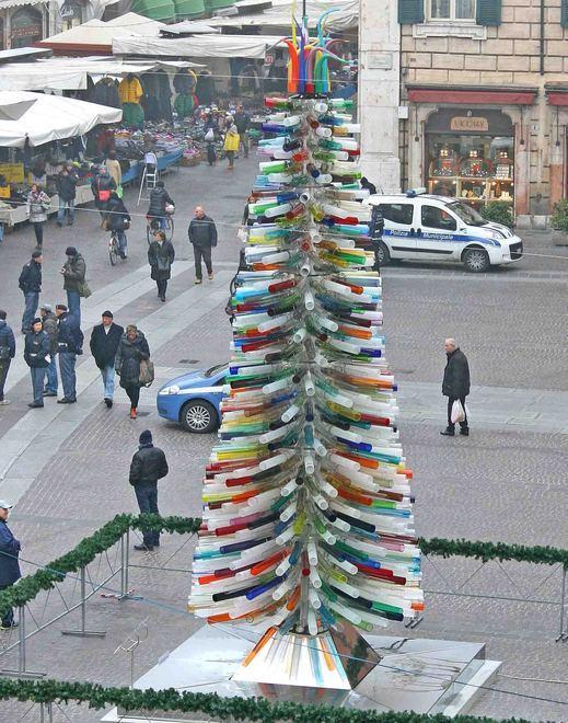 Un selfie con l’Albero Il contest fotografico che premia l’ironia 