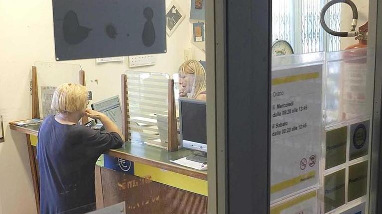 Poste, ancora un aumento: più 10% per le raccomandate